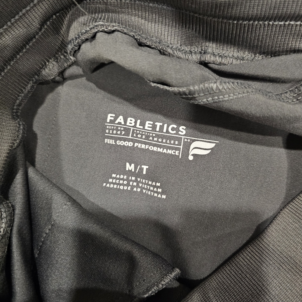 Fabletics Scrub Set - Picture 3 of 3